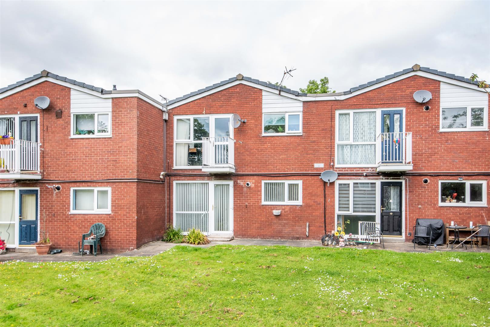 Albyn Street East, Preston